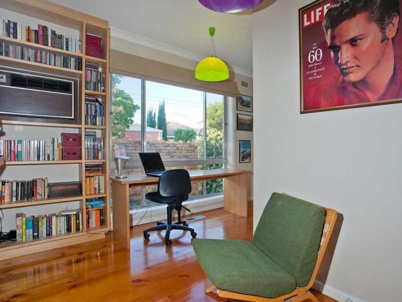 52 Henley Street, Pascoe Vale South VIC 3044