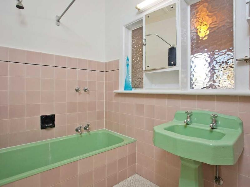 52 Henley Street, Pascoe Vale South VIC 3044