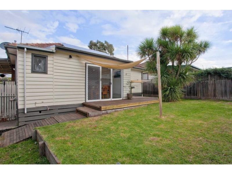 8 VICTORIA Street, Oak Park VIC 3046
