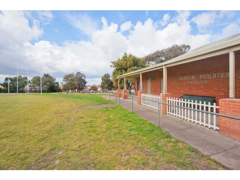 5 McKeon Avenue, Pascoe Vale South VIC 3044