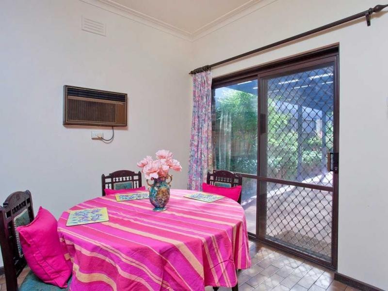 2 Myross Avenue, Ascot Vale VIC 3032