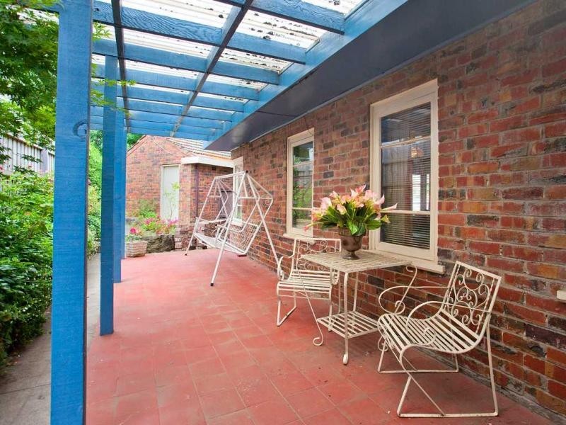 2 Myross Avenue, Ascot Vale VIC 3032