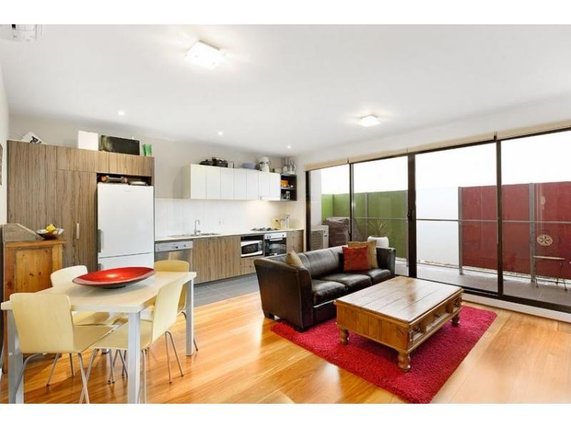 22/60 KEILOR Road, Essendon North VIC 3041