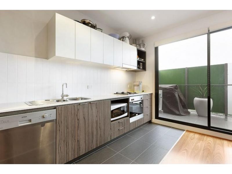 22/60 KEILOR Road, Essendon North VIC 3041