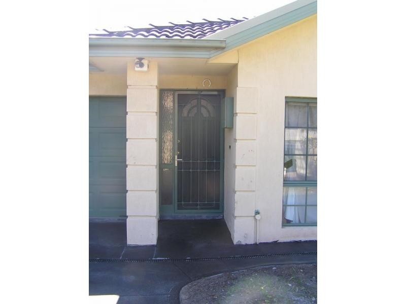 36A Carnarvon Road, Strathmore VIC 3041