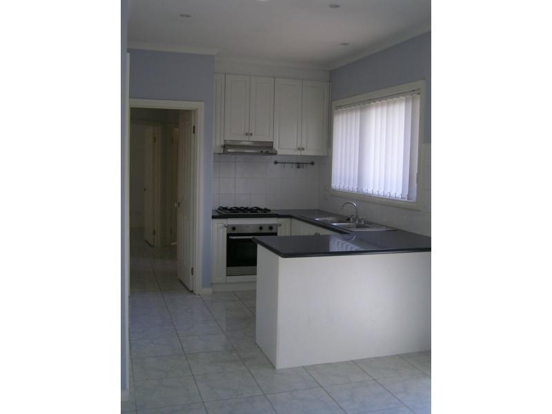 2/46 Mc Namara Avenue, Airport West VIC 3042