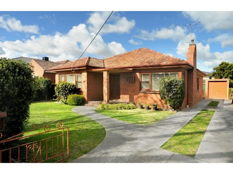 25 Kernan Street, Strathmore VIC 3041