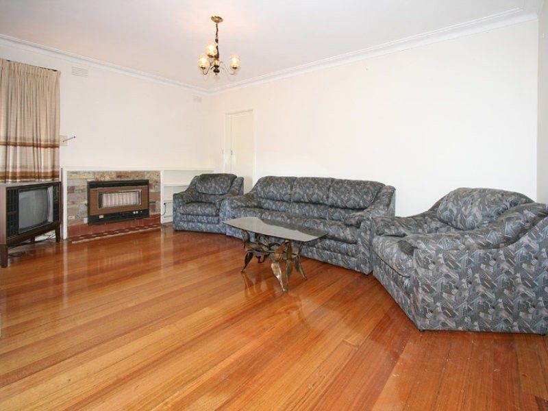 8 Harrington Street, Airport West VIC 3042