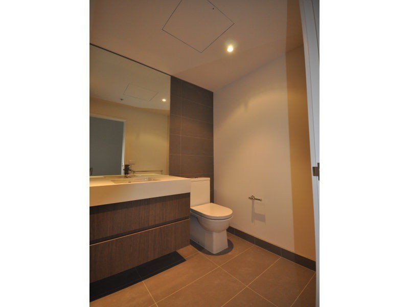 303/76-78 Keilor Road, Essendon VIC 3040