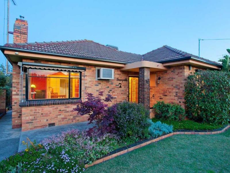 52 Henley Street, Pascoe Vale South VIC 3044