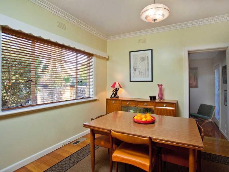 52 Henley Street, Pascoe Vale South VIC 3044