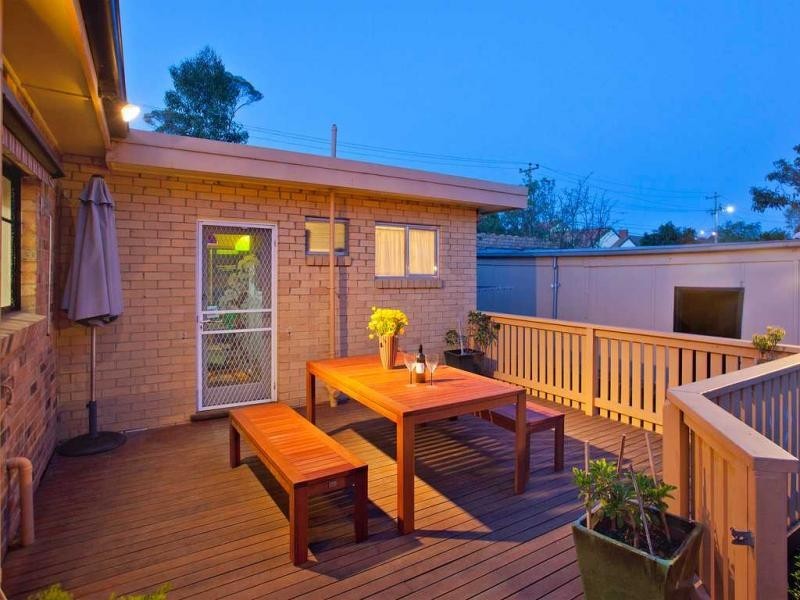 52 Henley Street, Pascoe Vale South VIC 3044