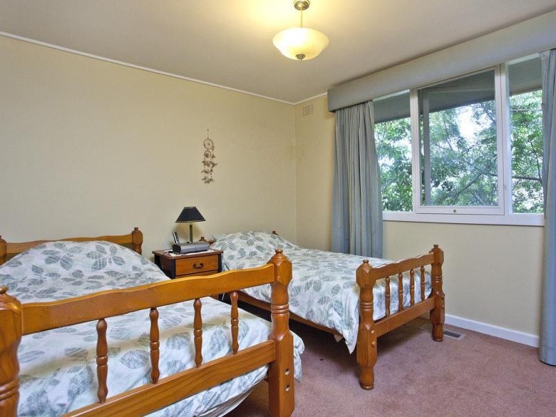 1 Willonga Street, Strathmore VIC 3041