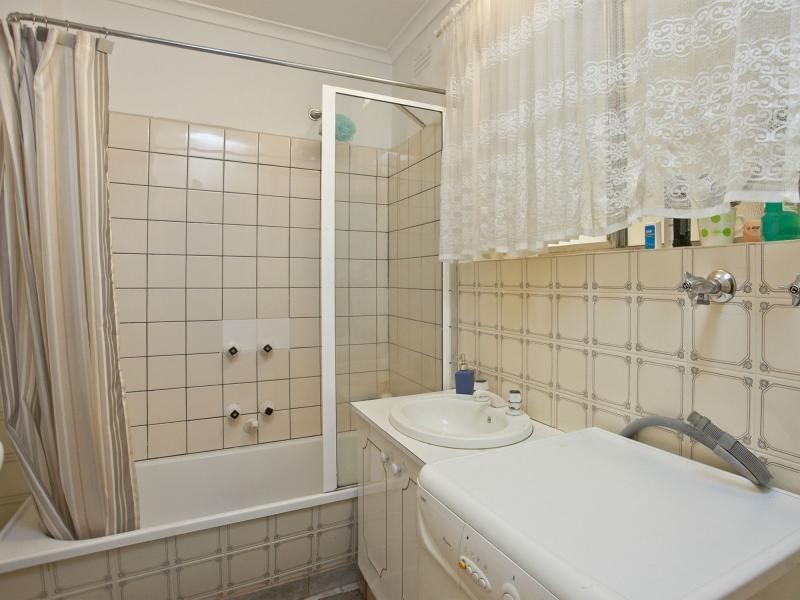 6/15 Woodvale Close, Essendon VIC 3040