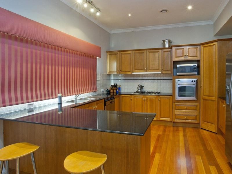 6 Kilburn Street, Strathmore VIC 3041