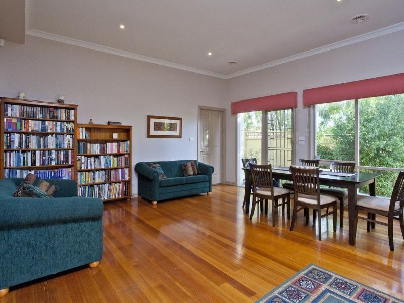 6 Kilburn Street, Strathmore VIC 3041