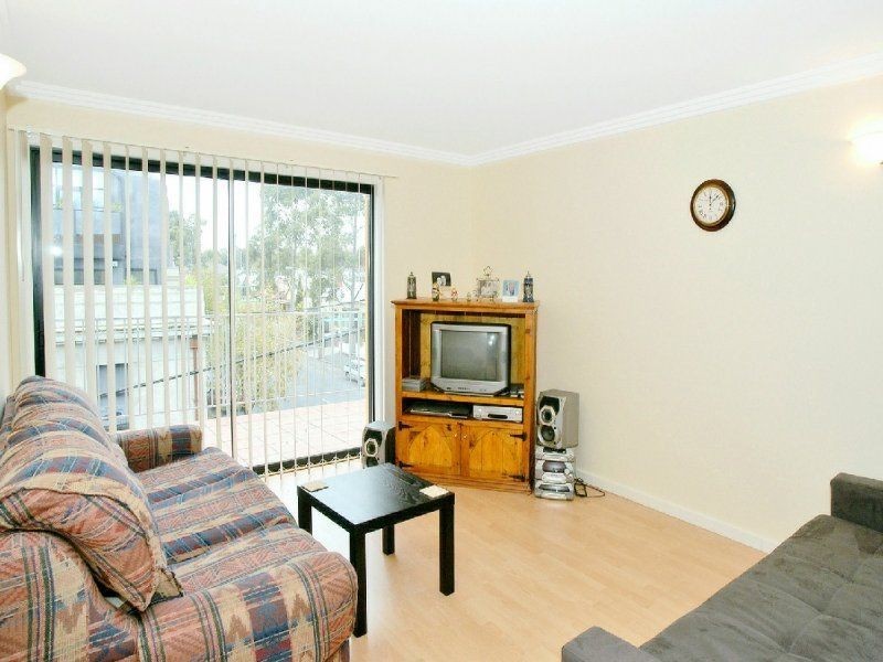 28/17-19 Ascot Vale Road, Flemington VIC 3031