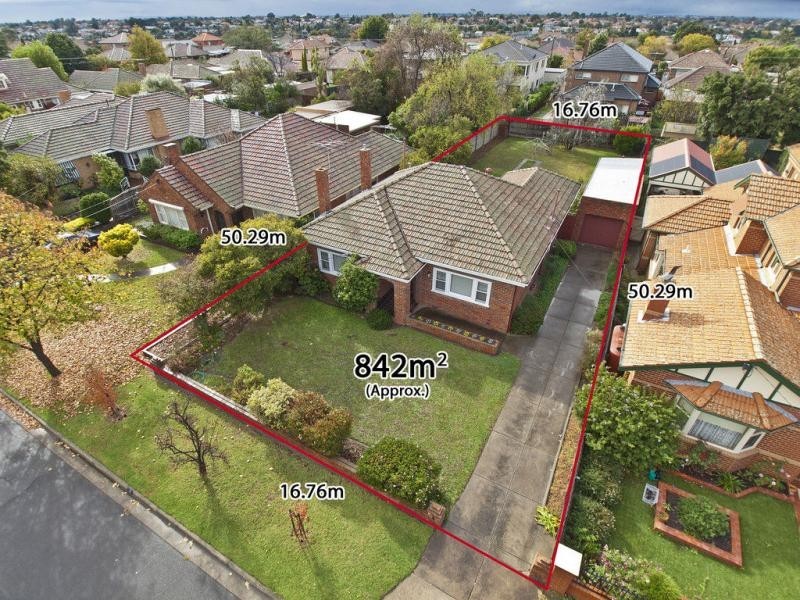 4 Wickham Grove, Strathmore VIC 3041