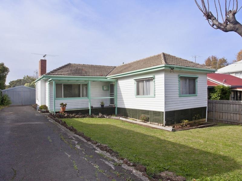 2 George Street, Niddrie VIC 3042