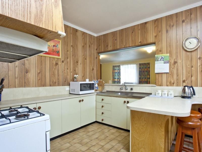 2 George Street, Niddrie VIC 3042