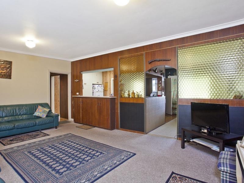 2 George Street, Niddrie VIC 3042