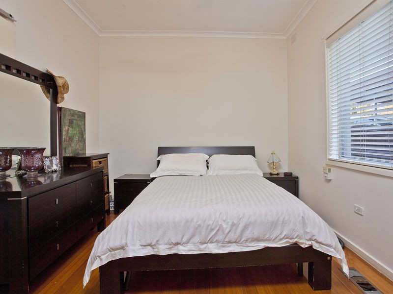 204 Mascoma Street, Strathmore VIC 3041