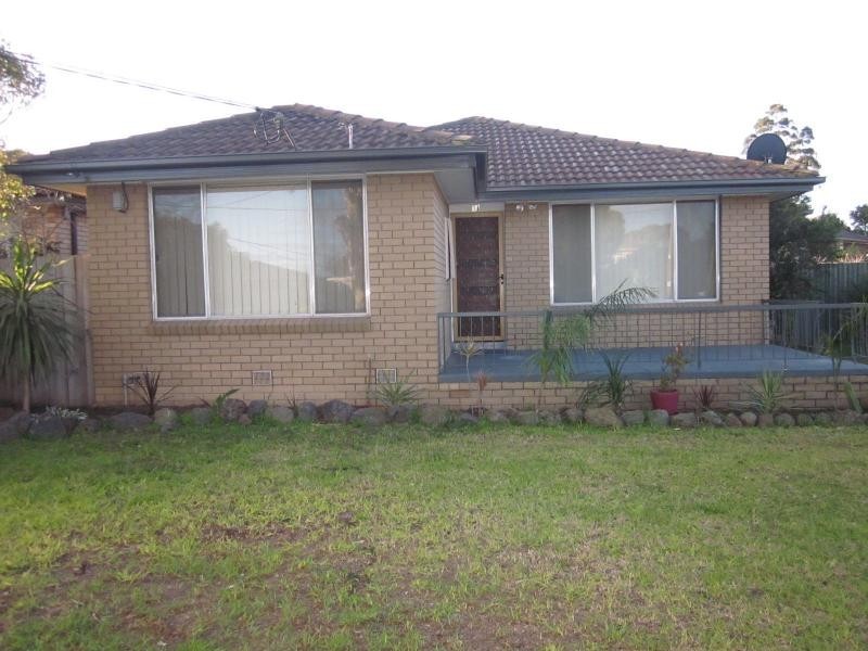 11 Jindara Court, Gladstone Park VIC 3043