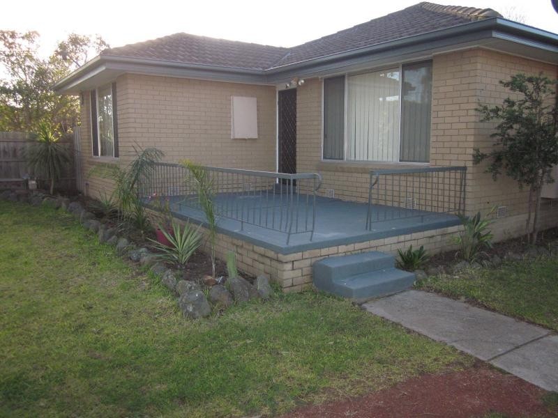 11 Jindara Court, Gladstone Park VIC 3043