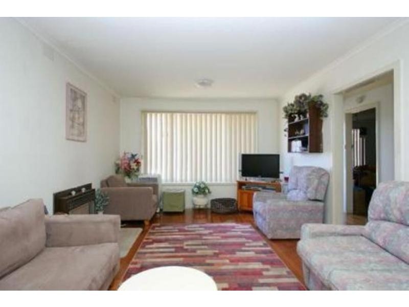 11 Jindara Court, Gladstone Park VIC 3043