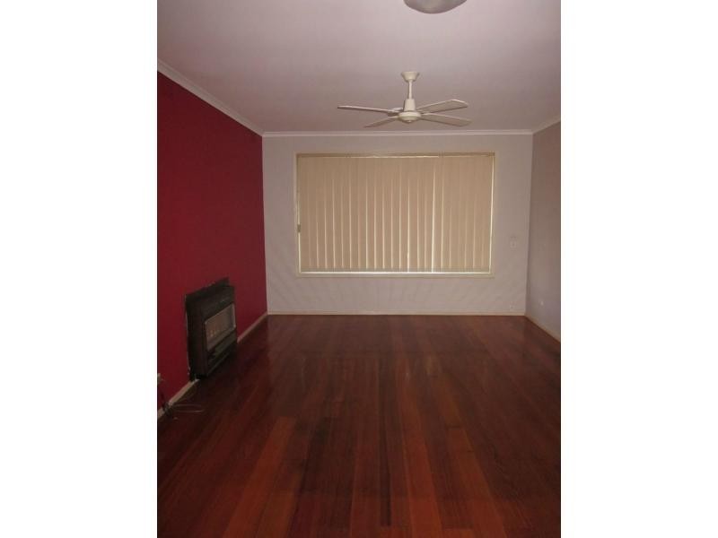 11 Jindara Court, Gladstone Park VIC 3043