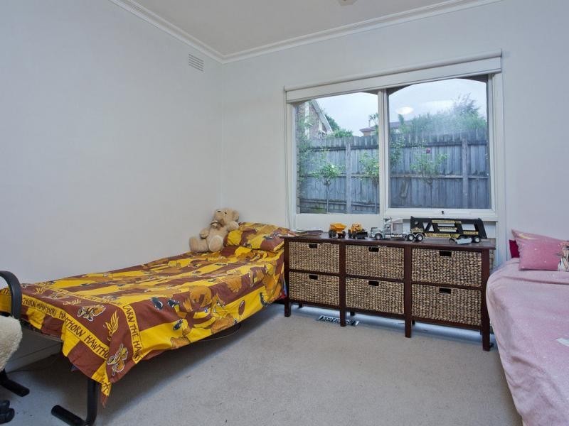 3 Elysee Court, Strathmore VIC 3041