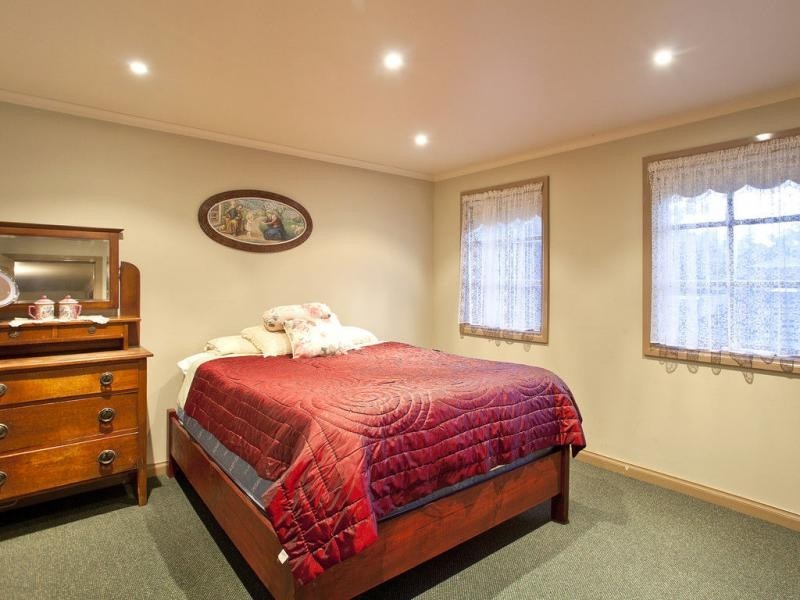 105 Mascoma Street, Strathmore VIC 3041