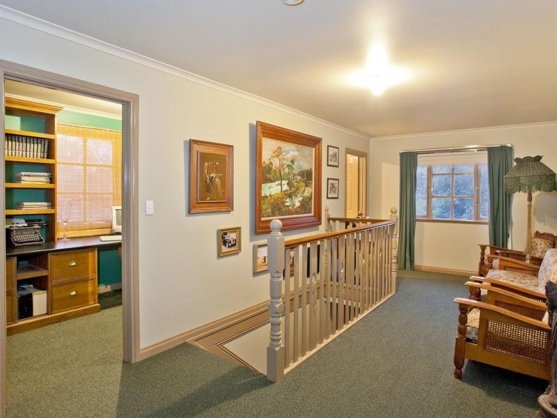 105 Mascoma Street, Strathmore VIC 3041