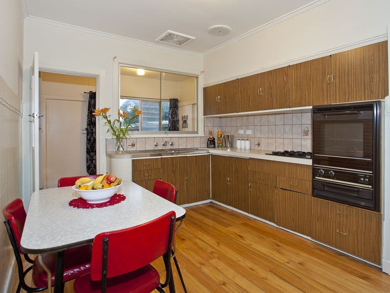 25 Kernan Street, Strathmore VIC 3041