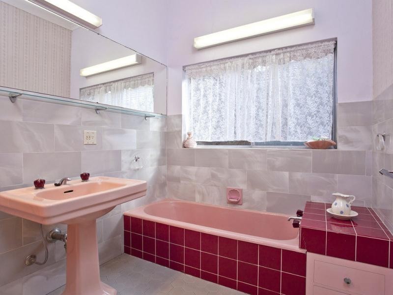 29 Hayes Road, Strathmore VIC 3041