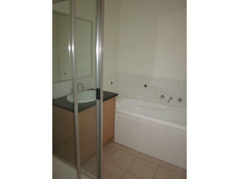 2/20 Broadmeadows Road, Tullamarine VIC 3043