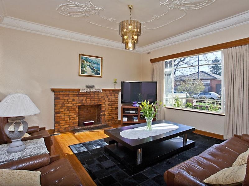 11 Tate Street, Pascoe Vale South VIC 3044