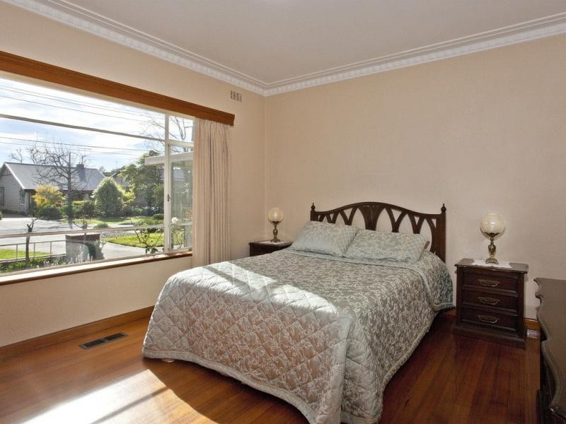 11 Tate Street, Pascoe Vale South VIC 3044