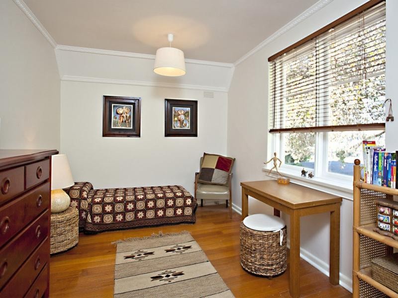 1/32 Melissa Street, Strathmore VIC 3041