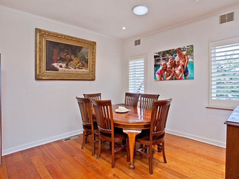 23 Magdala Avenue, Strathmore VIC 3041