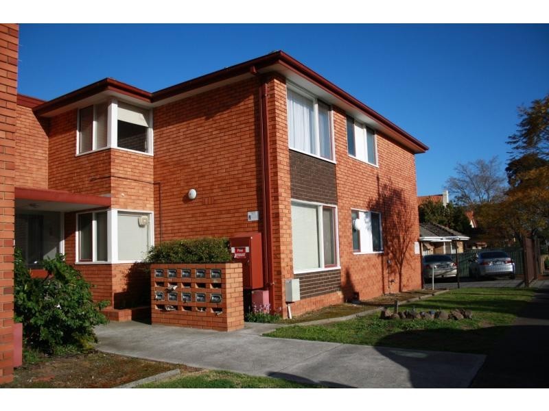 10/23 Brewster Street, Essendon VIC 3040