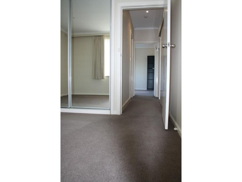 10/23 Brewster Street, Essendon VIC 3040