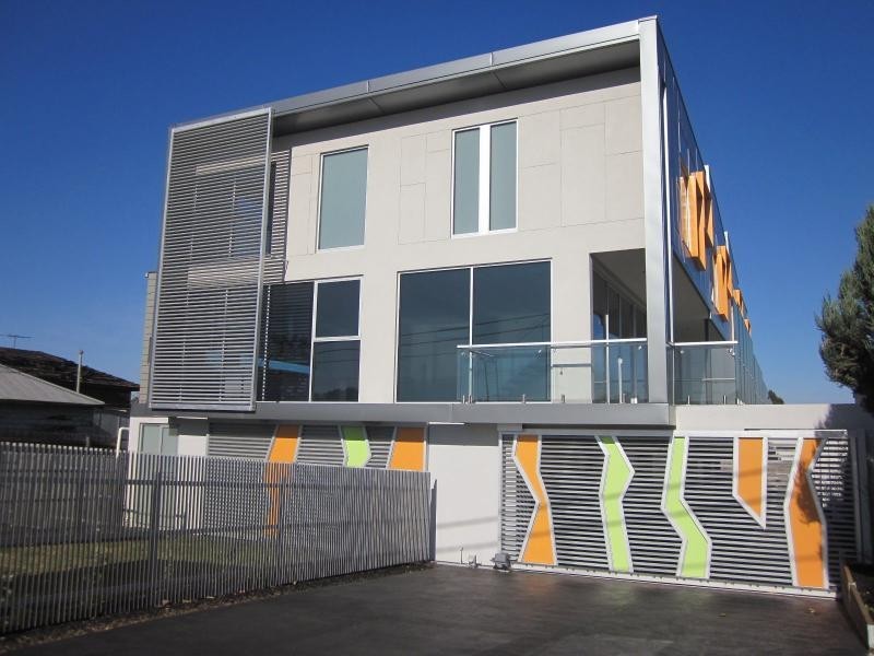 6/87 Bulla Road, Essendon VIC 3040