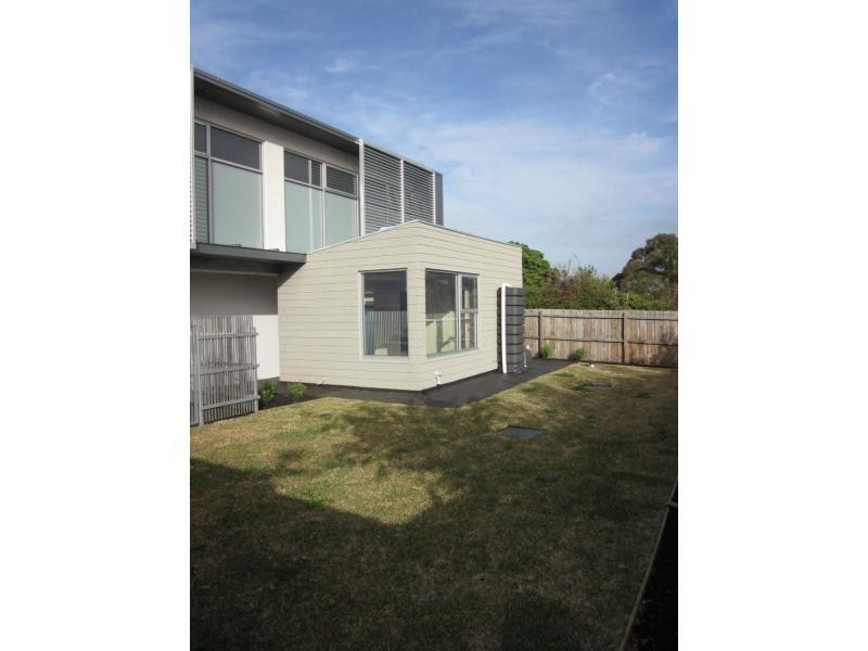 6/87 Bulla Road, Essendon VIC 3040