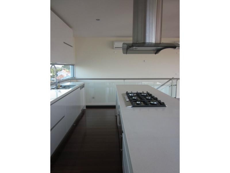 1/87 Bulla Road, Essendon VIC 3040