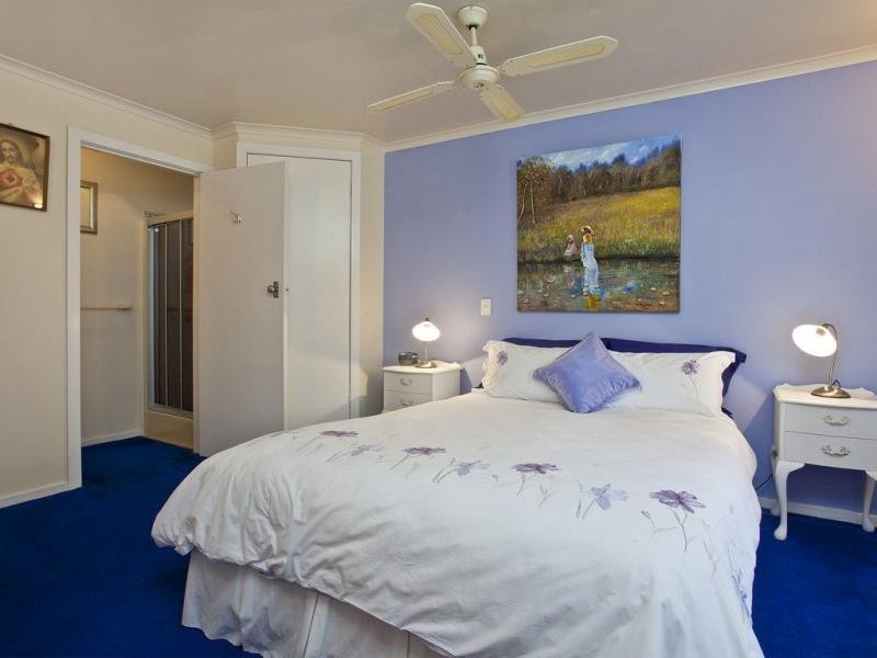 7 Raleigh Grove, Essendon North VIC 3041