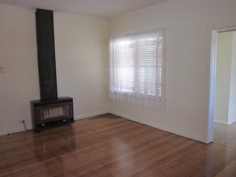 8 James Street, Fawkner VIC 3060