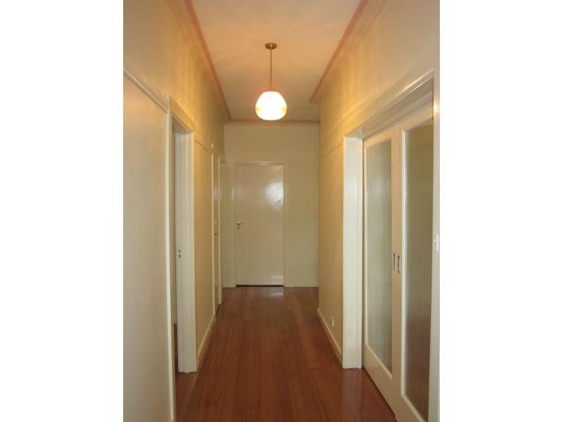 8 James Street, Fawkner VIC 3060