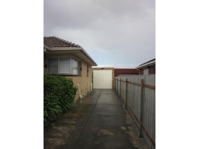 8 James Street, Fawkner VIC 3060