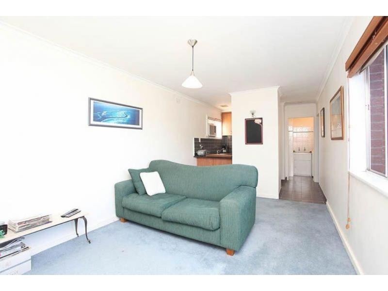 15/13 Hopetoun Avenue, Brunswick West VIC 3055